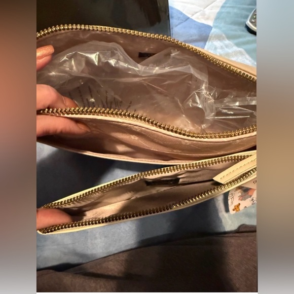 NWT Disney Bambi Cosmetic Bag Set - Picture 11 of 11